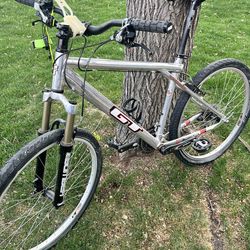Bike-GT-TIMBERLINE-UPGRADE-Street  and Mountain Bike