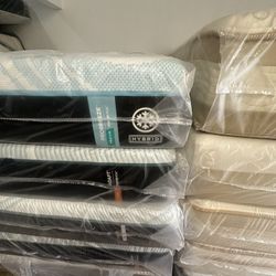 King Queen Size Tempurpedic ProAdapt,  ProBreeze,  LuxeBreeze Mattress  Pro Breeze /Luxe Adapt /Pro Adapt /Adapt /cloud /Tempur pedic contour Supreme 