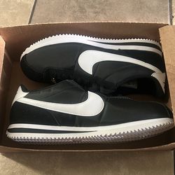 Nike Cortez size10 men’s