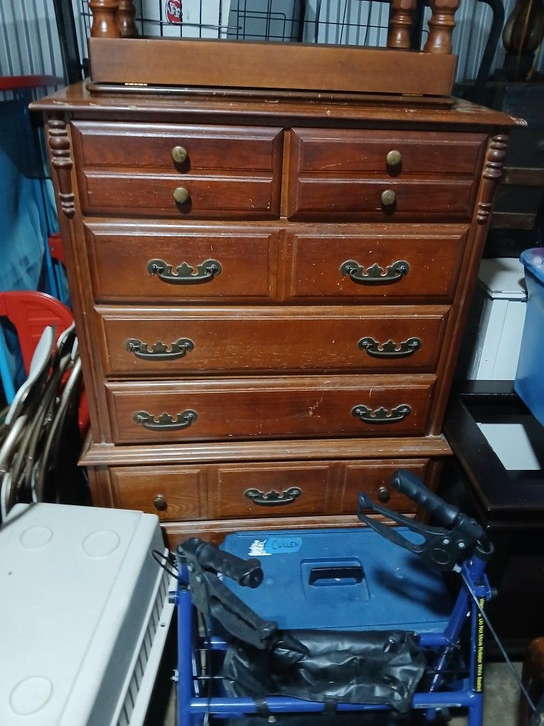 Nice Dresser$50