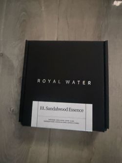 Royal water sandalwood essence