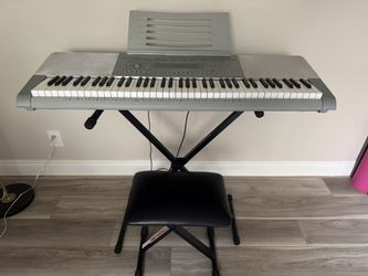 Casio Keyboard 76 keys WK-225 /stand/stool