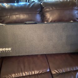 Bass Guitar Case Roscoe