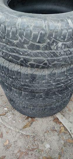 Tires/Llantas 17