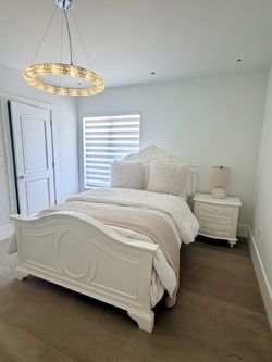 FULL SIZE BEDROOM SET $700