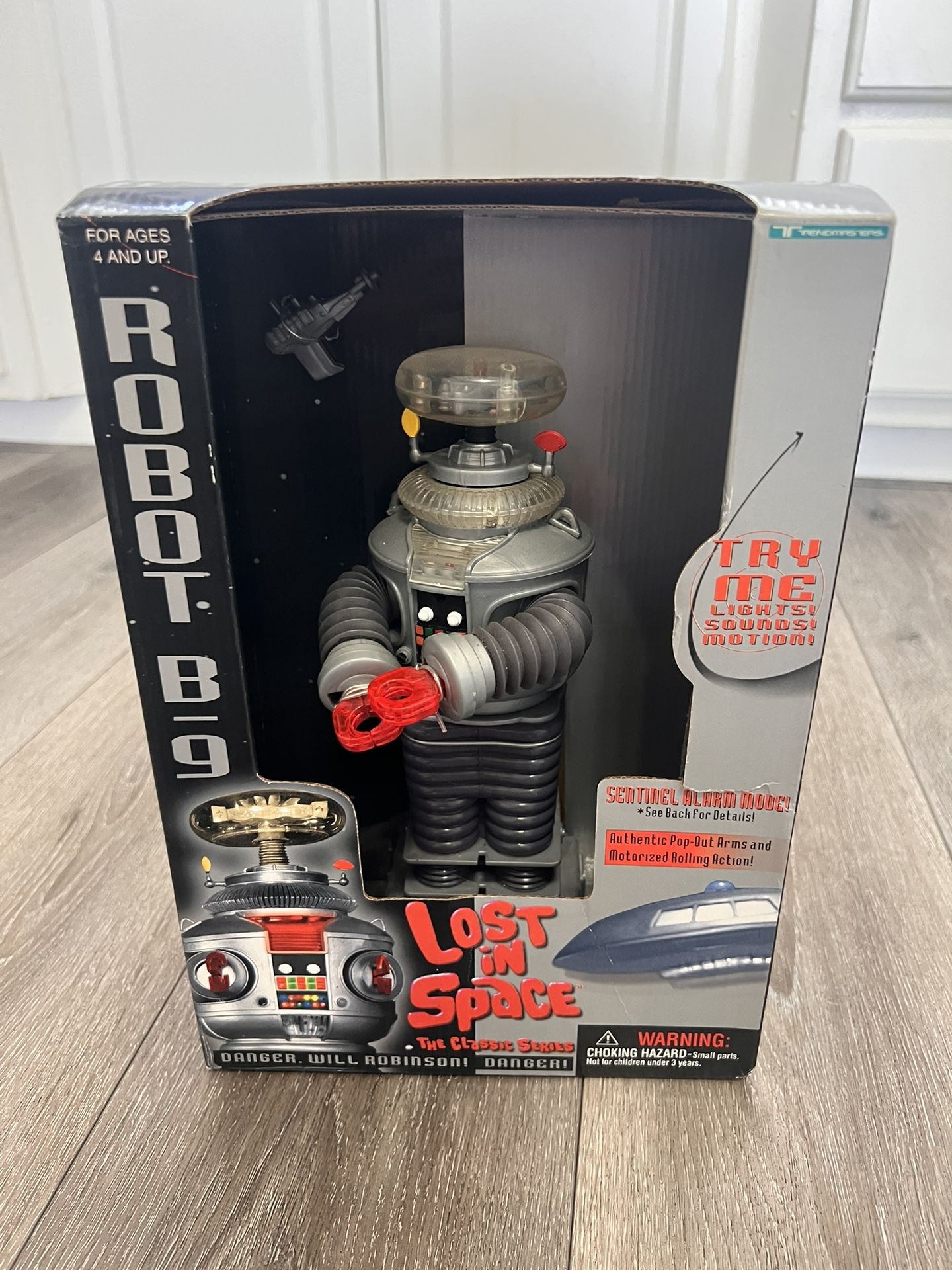 Vintage LOST IN SPACE B Robot Action Figure Lights Sound Motion - Main Image
