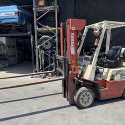 Forklift