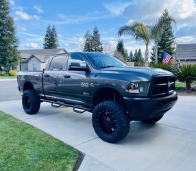 2014 Ram 2500 Crew Cab Tradesman Pickup 