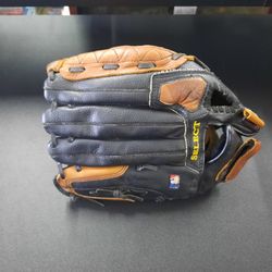 Wilson Baseball Glove