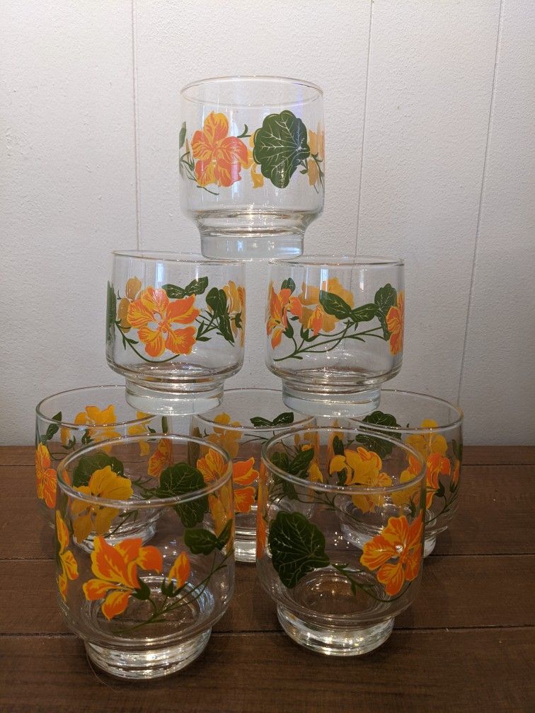 Full Set Of 8 Vintage Libby Glasses 