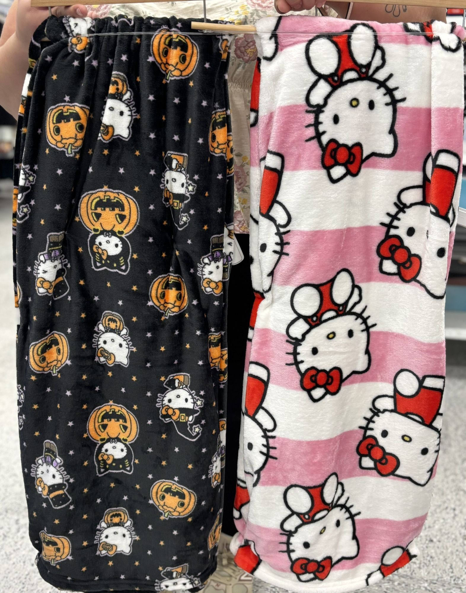 Hello kitty blanket