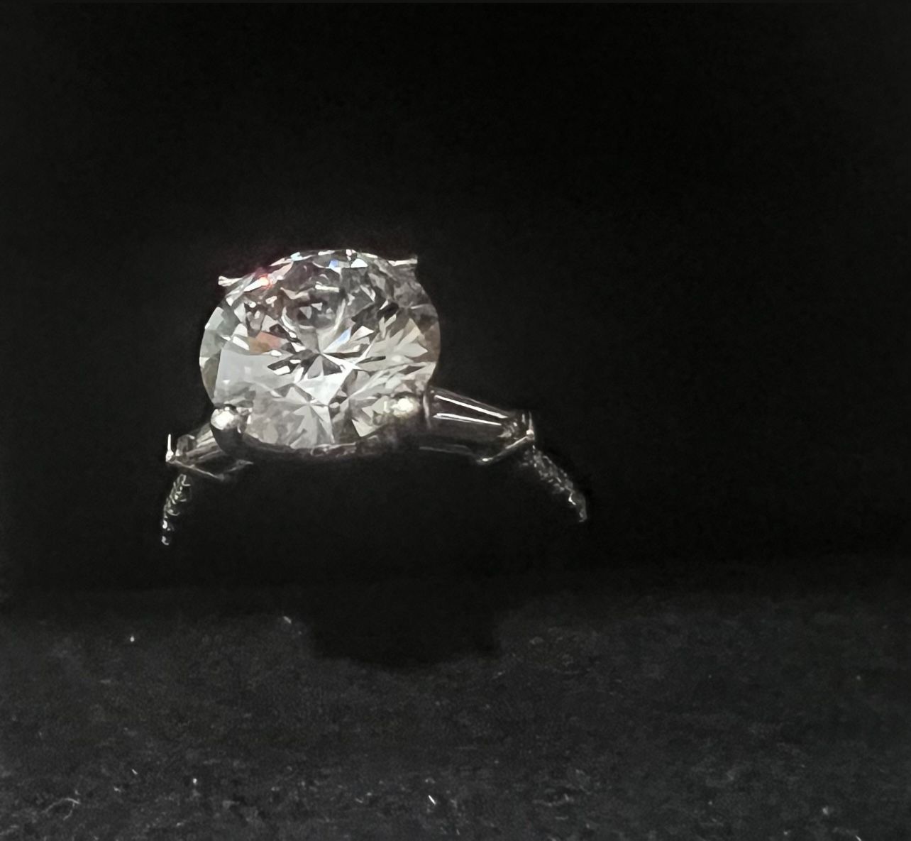 4.35 Ct LG Diamond Ring