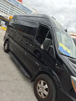 Sprinter van 12 passenger 2016 original owner excellent condition