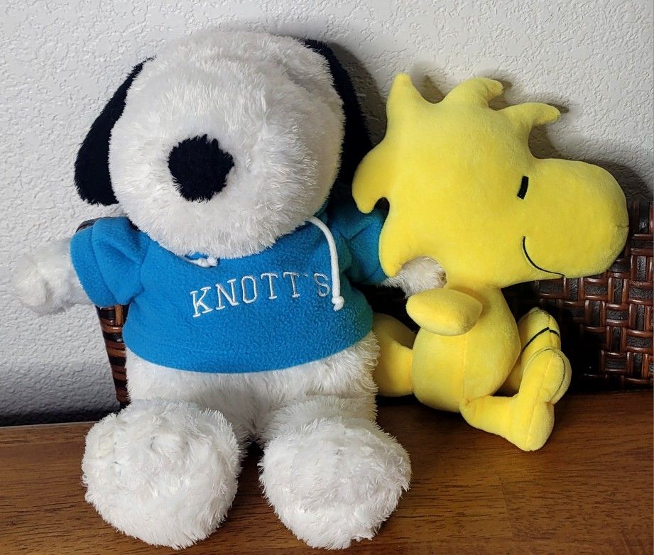 Peanuts Snoopy plush & Woodstock Plush Best Friend Soft Stuffed Animal White