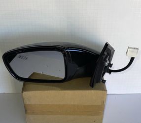 Hyundai Sonata Driver Side Power / Heat / Signal Mirror for 2011 to 2014