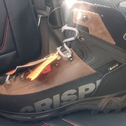 Brand New Size 10 Crispi Men's Altitude GTX Waterproof High Hiking Boots. Retail Is $375. Only $200. 