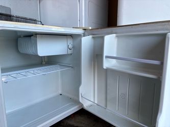 Hiar brand mini fridge