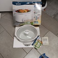 Rice Cooker /New/sur La Table for Sale in Fresno, CA - OfferUp