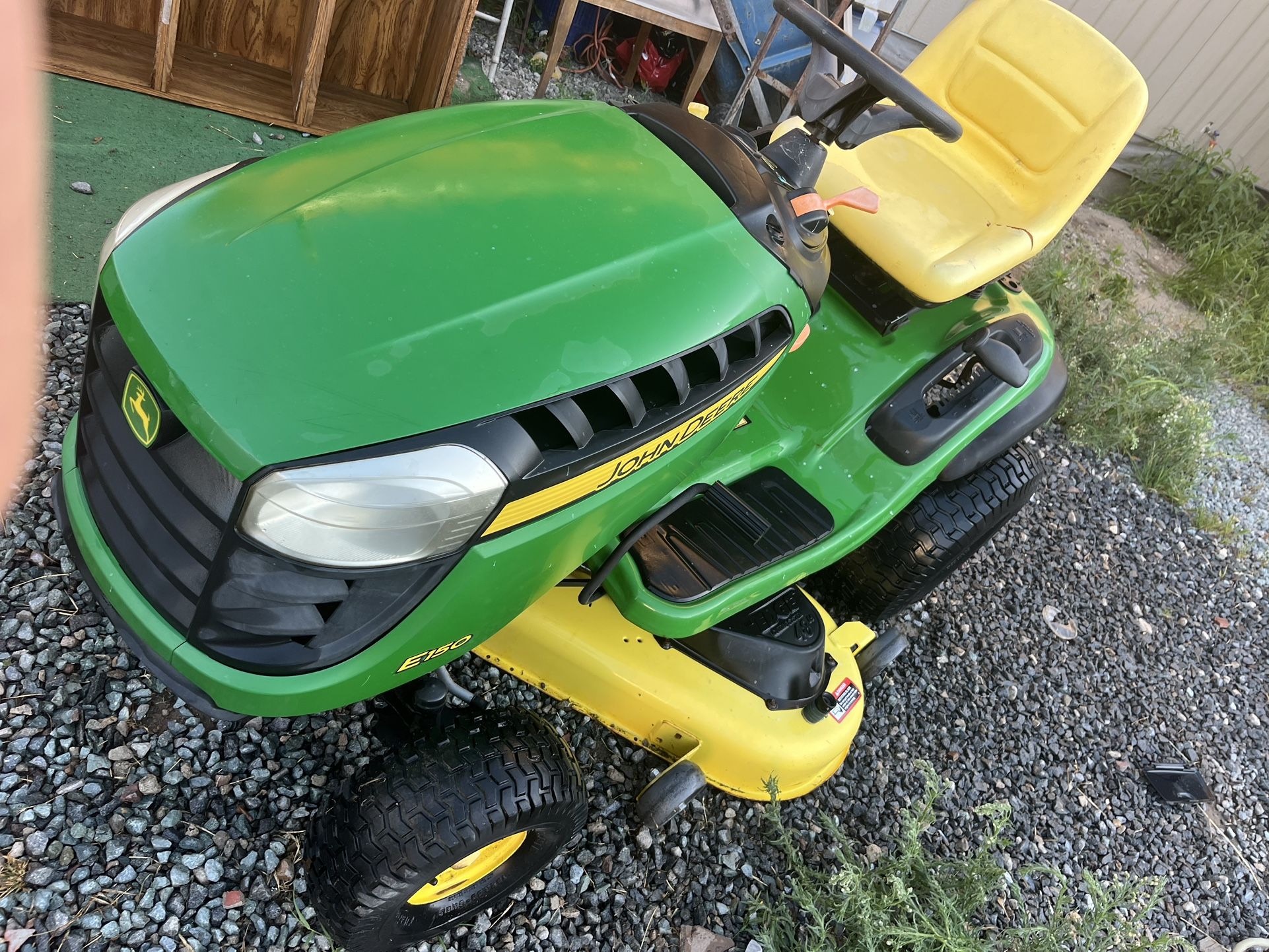 jhon deer E150