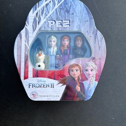 Disney Frozen II Pez Set
