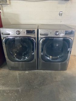 LG Jumbo Washer & Dryer Set for Sale!