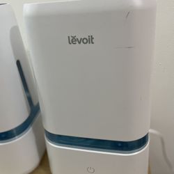 LISTING 2: Red Levoit Humidifier