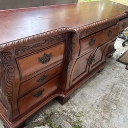 Bottem China Cabinet 