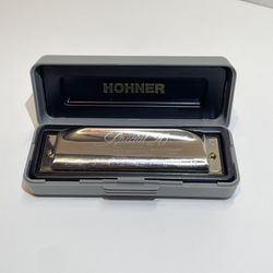 Harmonica PRICE REDUCED 11/10/25: was $40 now $30!! The Hohner Special 20 Key of C Bundle with Hardshell Case, Instructions & Polishing Cloth.