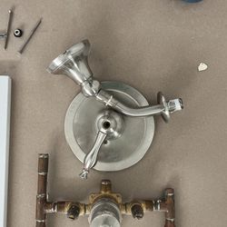 Shower Head And Valve 