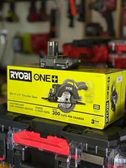 RYOBI ONE+ 18V Cordless 4 1/2 in. Circular Saw with battery