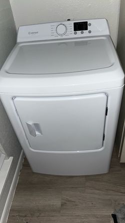 Element Auto-Sensing Washer & Dryer Set