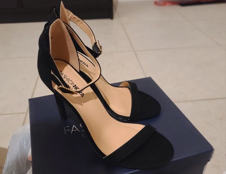 Heels (Black)