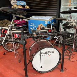 Pro Strike 5 Electric Drumset