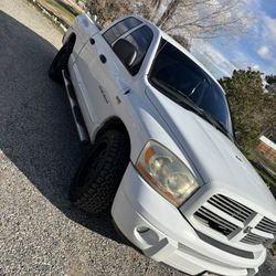 06 Dodge Ram 