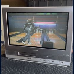 26” Toshiba VHS DVD Combo CRT TV