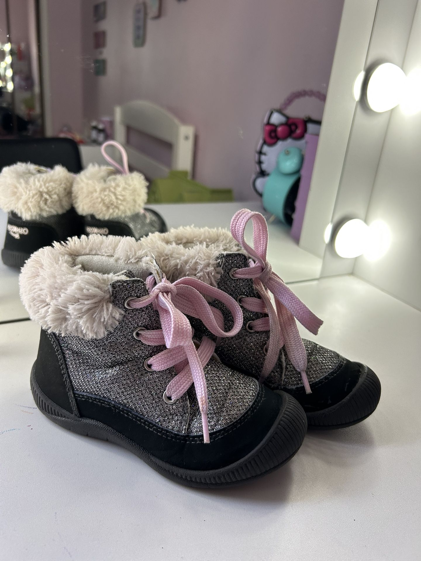 Kids Boots Size 10 From Oshkosh