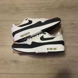 Size 10 - Wmns Nike Air Max 1 “White Black” 2023 (NEW MISSING LID) | DZ2628-102