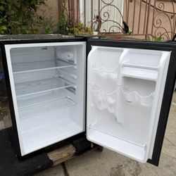 Small Fridge In Excellent Condition  19” Wide  18” Side 27” High By Insignia 