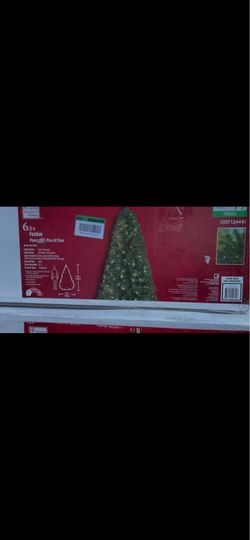 6.5 Ft Home Accents Holiday Christmas Tree
