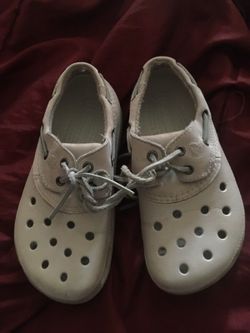 Kids unisex leather croc size 5