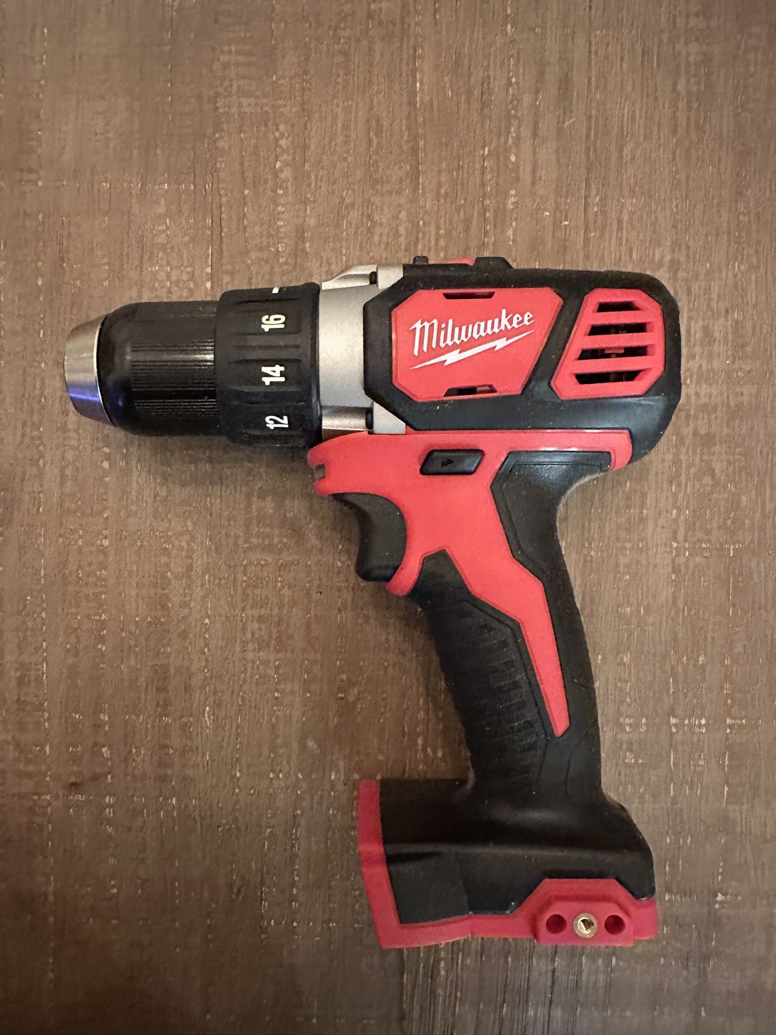 New MilwaukeeM18 Drill Driver (Tool Only)