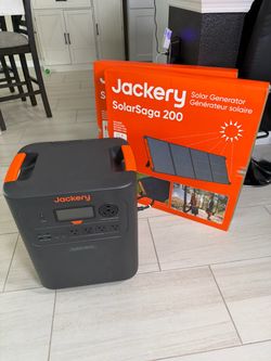 3600W Power Station with Solar Panels NEW