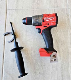Milwaukee FUEL 18V Hammer Dril