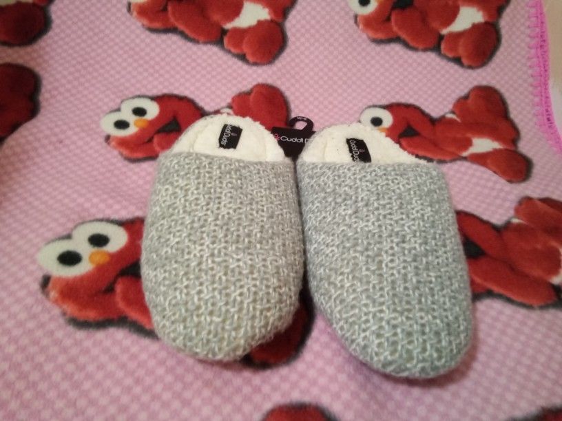 Women Cuddl Duds Slippers Size M 7-8