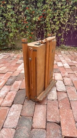 Portable Painting easel for plein air painting
