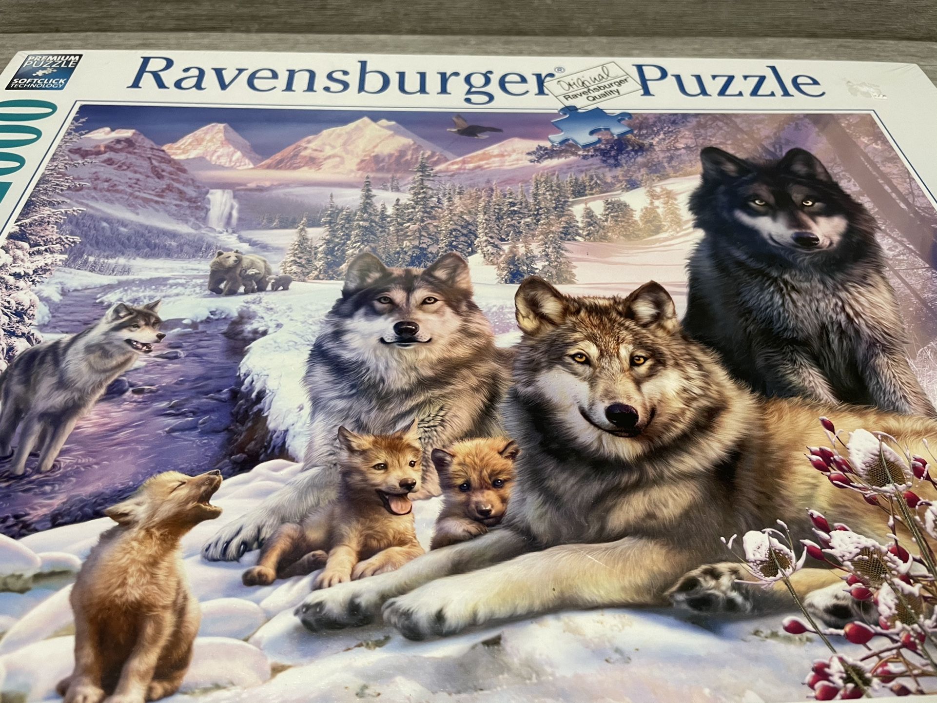 Ravensburger 16012 Wolves 2000 Piece Puzzle- Softclick Technology 29.5"x30.5"