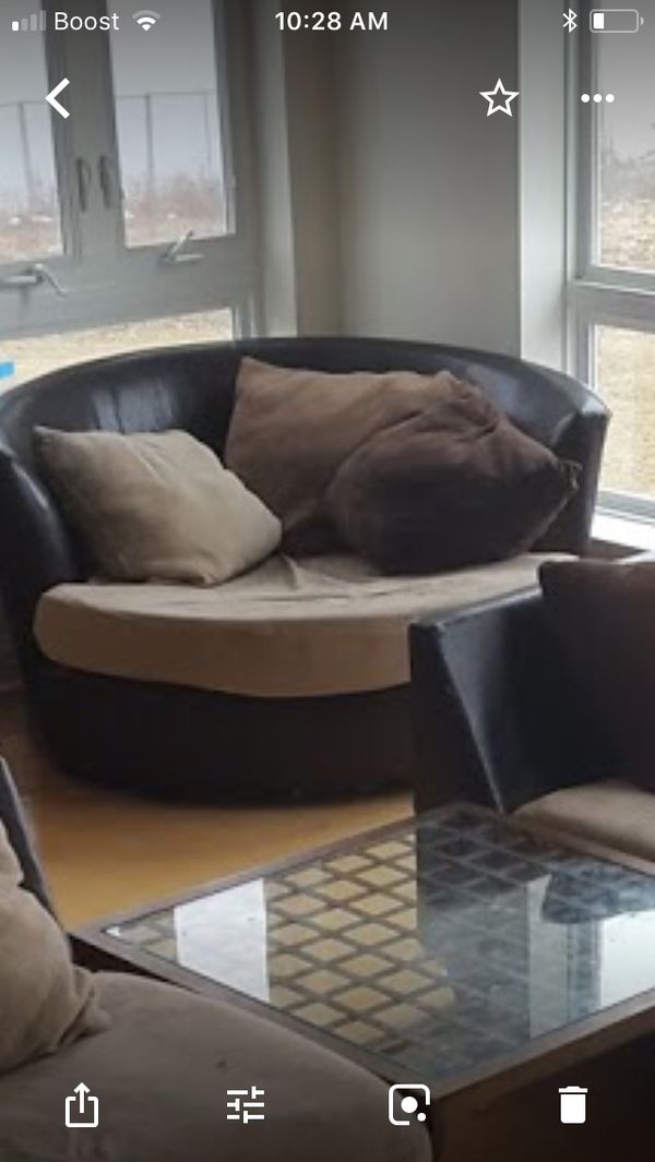 Round Chair Furniture In Perth Amboy Nj Offerup