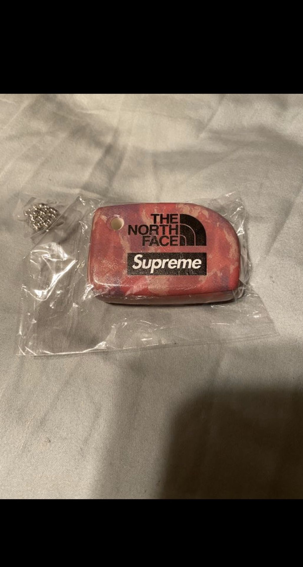 Supreme north face keychain