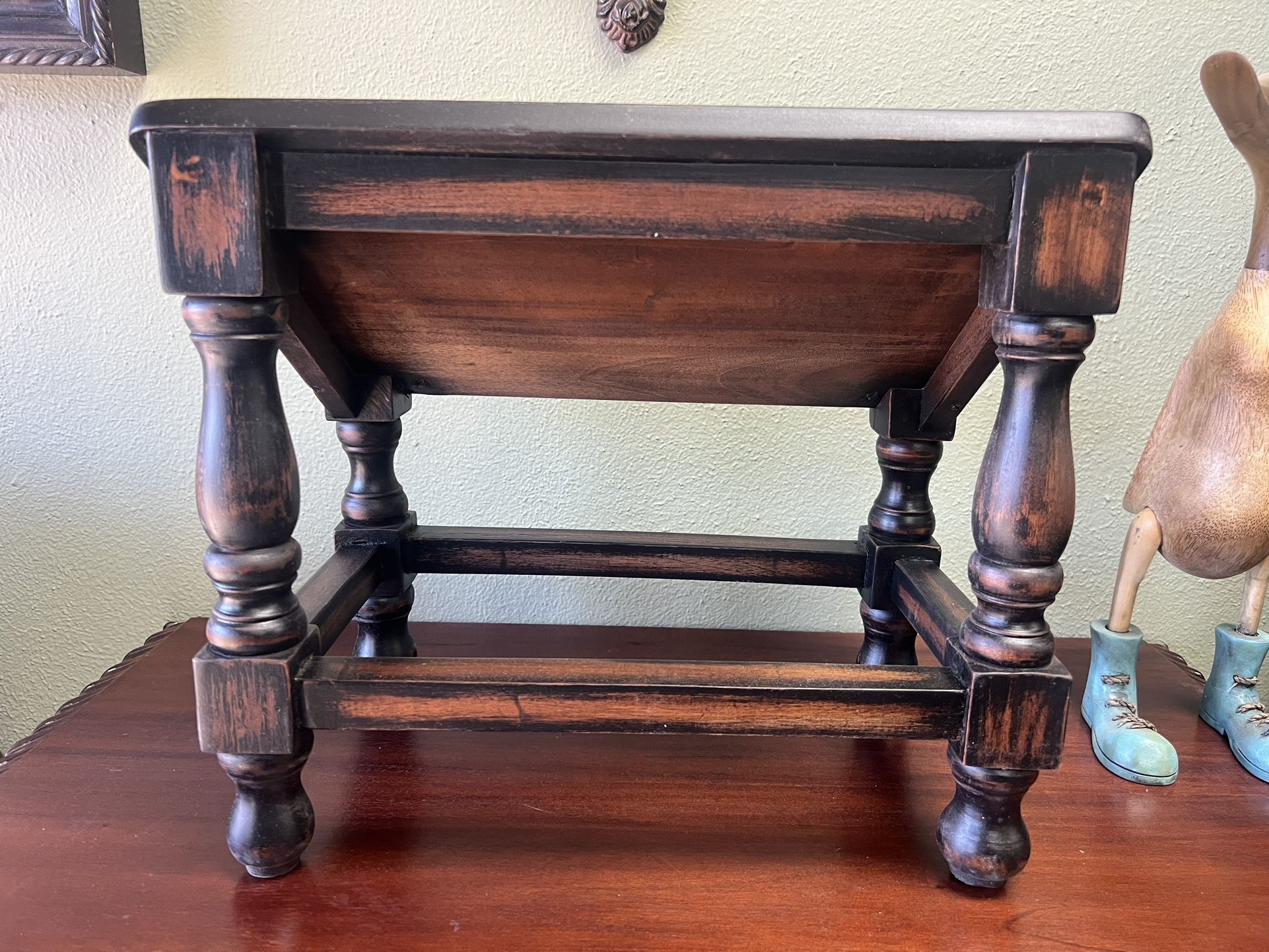 Book Stand Solid Mahogany Two Tone Distressed Finish Home & Garden