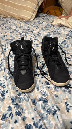 Jordan true flight black
